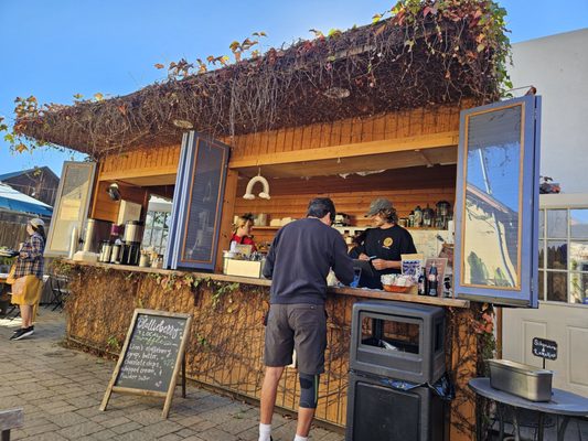 The Hidden Kitchen - Cambria by null