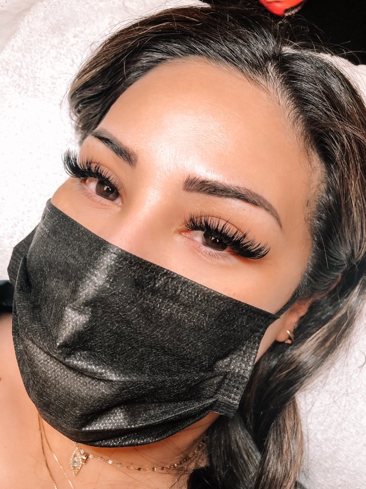 Skin Guru Aesthetics Logo