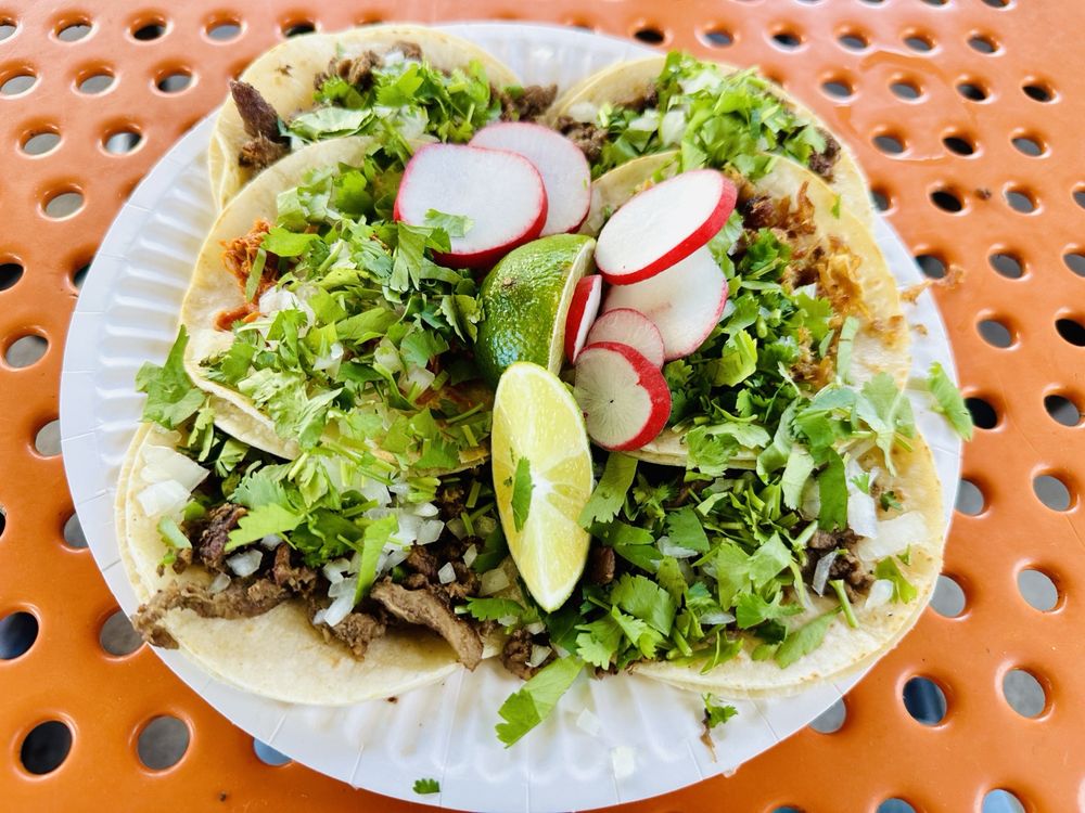 Tacos Pihuamo — Mexican restaurant in Monroe