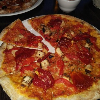 Marcello’s pizzeria - Pizza Near Me - Toronto, Ontario