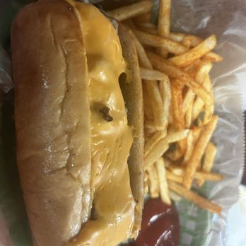 Camo Caravan - Williamson Philly cheese steak - Burgers Near Me - Hopkinsville, Kentucky Camo Caravan - Williamson Philly cheese steak - Burgers Near Me - Hopkinsville, Kentucky