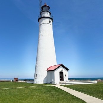 Fort Gratiot Lighthouse - Landmarks & Historical Buildings Near Me - Port Huron, Michigan