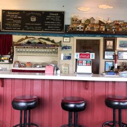 Kelly's Old Barney Restaurant