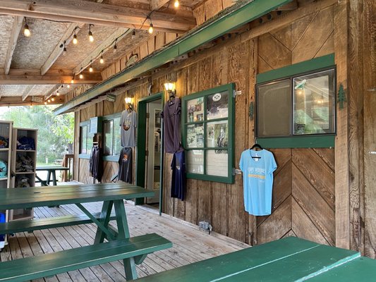 Hard Rain Cafe & Mercantile, 5763 Upper Hoh Rd, Forks, WA