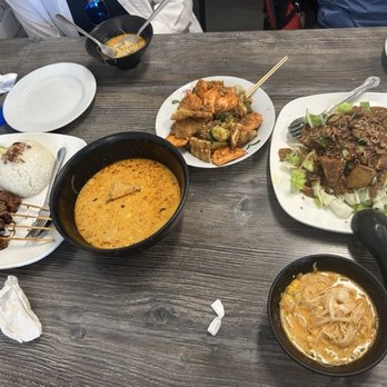 Borneo Eatery - Indonesian Near Me - Alhambra, California