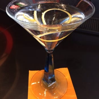 Hilton Paris la Défense - Bombay Sapphire Martini, nicely chilled. Note the authentic Blue Sapphire Martini Glass :) - Hotels Near Me - Puteaux, 92 Hilton Paris la Défense - Bombay Sapphire Martini, nicely chilled. Note the authentic Blue Sapphire Martini Glass :) - Hotels Near Me - Puteaux, 92