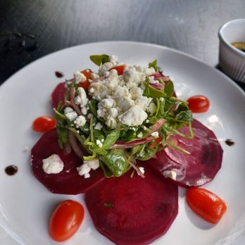Dive Oyster House - Beet salad - Seafood Near Me - Briarcliff Manor, New York