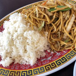 Hunan Wok - Vegetable Lomein ! Lunch special