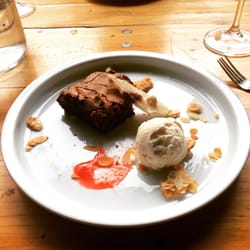 Odessa - Chocolate brownie with beer ice cream!