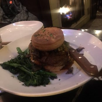 Wilde Bar & Restaurant - Beef Wellington special - Pubs Near Me - Chicago, Illinois Wilde Bar & Restaurant - Beef Wellington special - Pubs Near Me - Chicago, Illinois