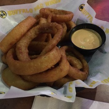 Buffalo Wild Wings - Killer onion rings - American Near Me - Chillicothe, Ohio