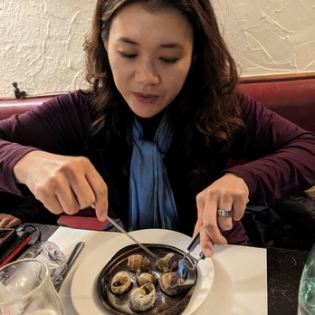 Le Symposium - Les escargots! - French Near Me - Paris, 75