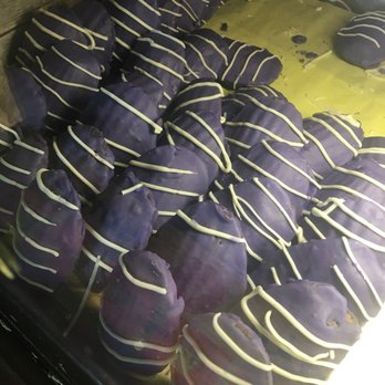 Cafe 86 - Ube madeleines - Desserts Near Me - Artesia, California