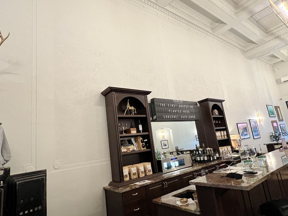 Mercer Wine Estates Tasting Room Logo