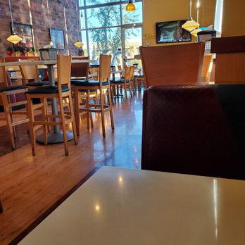 JT's Diner - Very clean facility - American Near Me - Palm Desert, California
