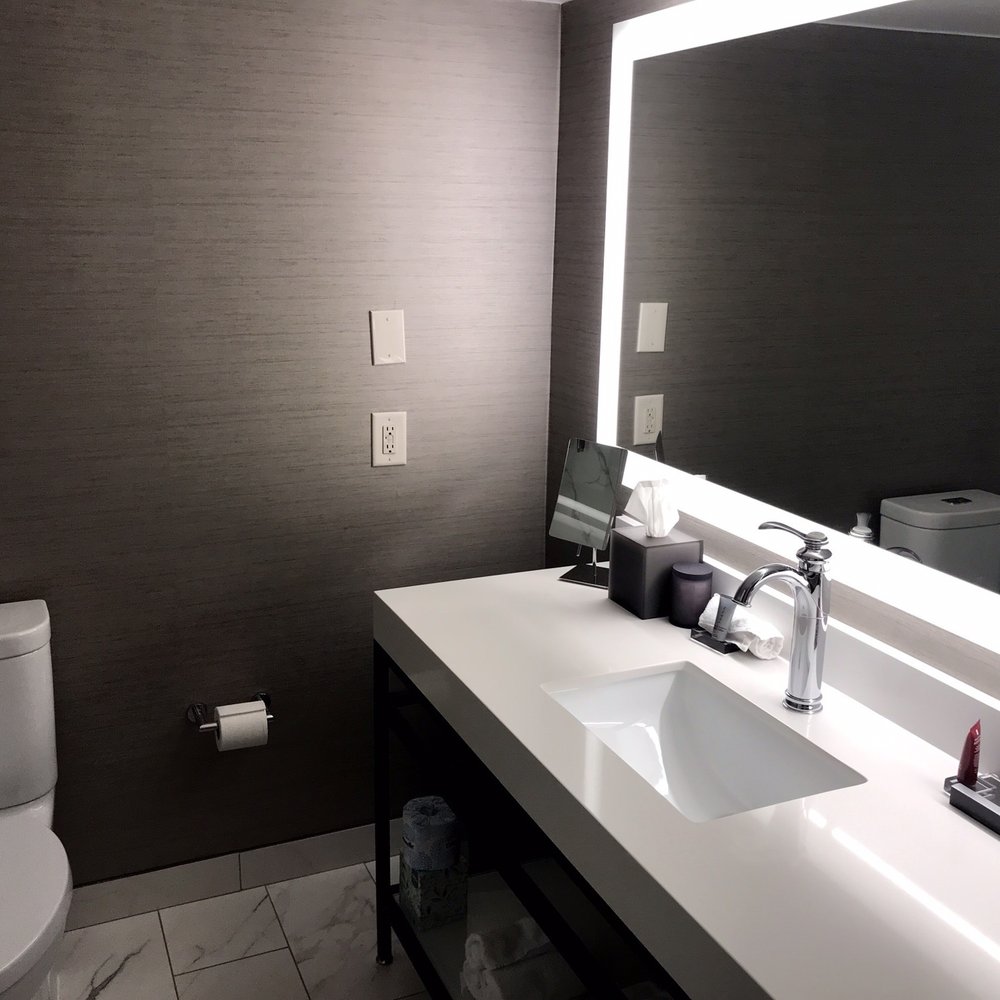 Charlotte Marriott SouthPark - Bathroom - Hotels Near Me - Charlotte, North Carolina