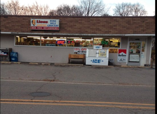 Lion's Wine & Deli