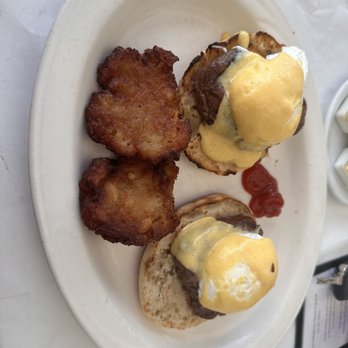 Caffe Luna Rosa - Beef Filet Tenderloin Benedict - Italian Near Me - Delray Beach, Florida