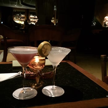 Lewers Lounge - Jazz & Blues Near Me - Honolulu, Hawaii Lewers Lounge - Jazz & Blues Near Me - Honolulu, Hawaii