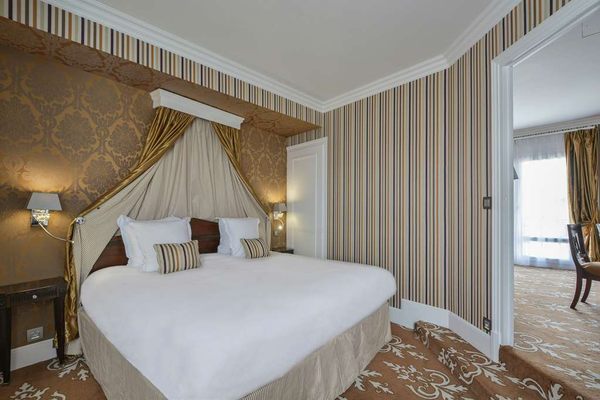 Maison Astor Paris, Curio Collection by Hilton by null