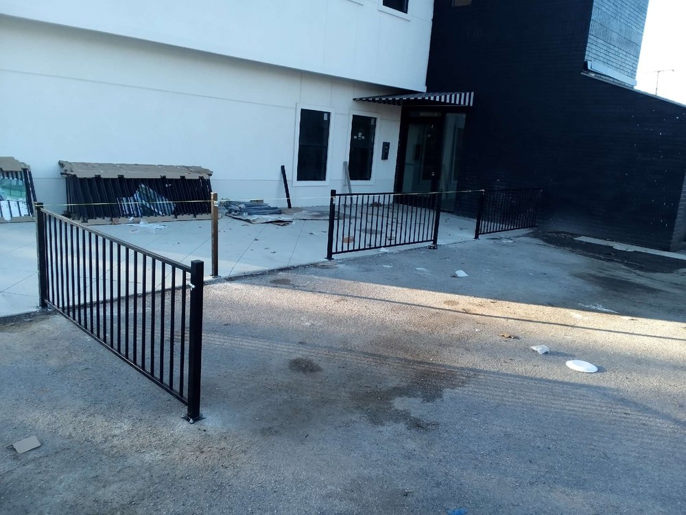 Slide of Herrera handy servies