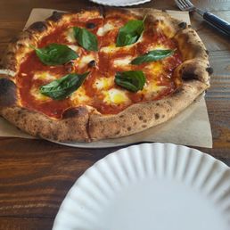 Margherita pizza Margherita pizza