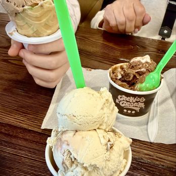 Cookies N Cream - Ice Cream & Frozen Yogurt Near Me - Staten Island, New York