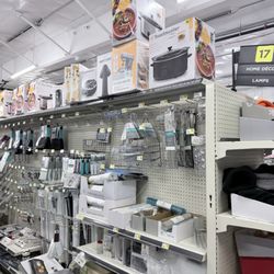 Dollar General - Pots