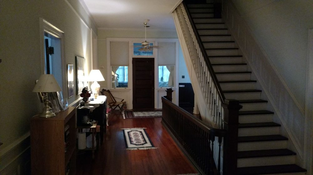 SONGBIRD MANOR BED & BREAKFAST Updated August 2024 116 N Zion St