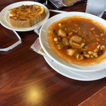 GoodFella's Cafe - Starter vegetable soup and garlic toast - Breakfast & Brunch Near Me - Corona, California