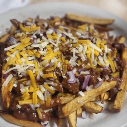Giant Burger - Chili cheese fries