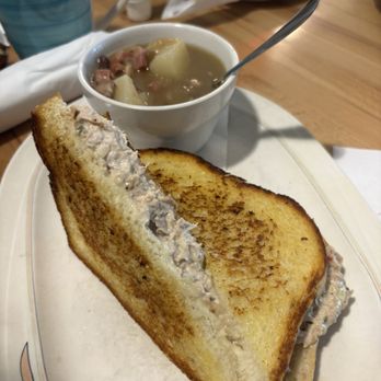 Sunshine & Tailwinds Cafe - American Near Me - North Las Vegas, Nevada