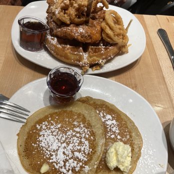 Sunshine Breakfast Bar - Side of pancakes (smaller portion) - Breakfast & Brunch Near Me - Phoenix, Arizona Sunshine Breakfast Bar - Side of pancakes (smaller portion) - Breakfast & Brunch Near Me - Phoenix, Arizona