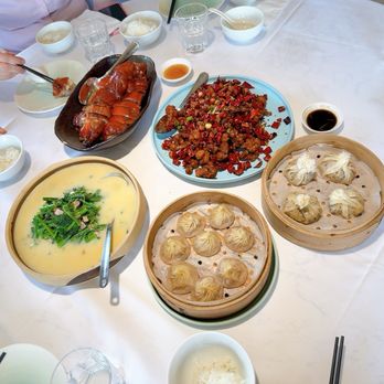 Linglong Soup Dumplings - Dim Sum Near Me - Fountain Valley, California
