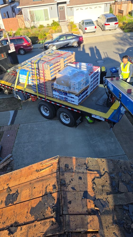 Slide of Acme Roofing Services