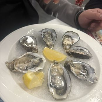 San Francisco Bay Restaurant - Oysters - Seafood Near Me - Paradise, Nevada