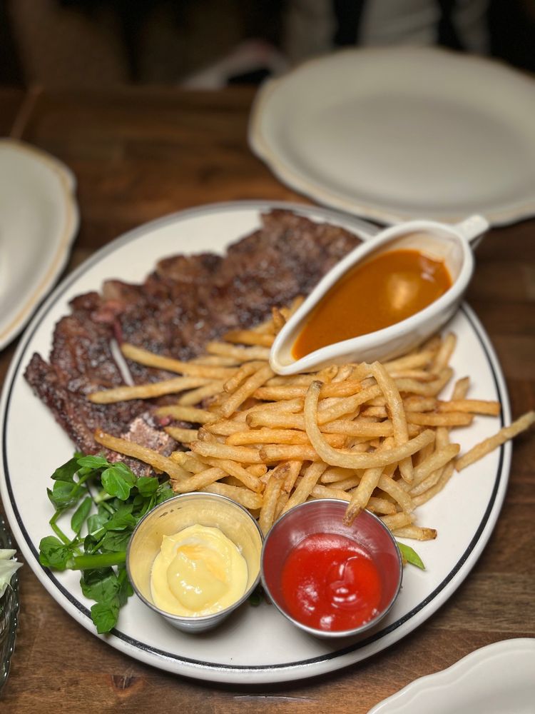 Social spots from Steak Frites Bistro