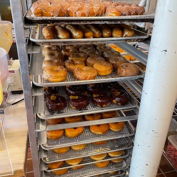 Fan-Fan Doughnuts - Donuts Near Me - Brooklyn, New York Fan-Fan Doughnuts - Donuts Near Me - Brooklyn, New York