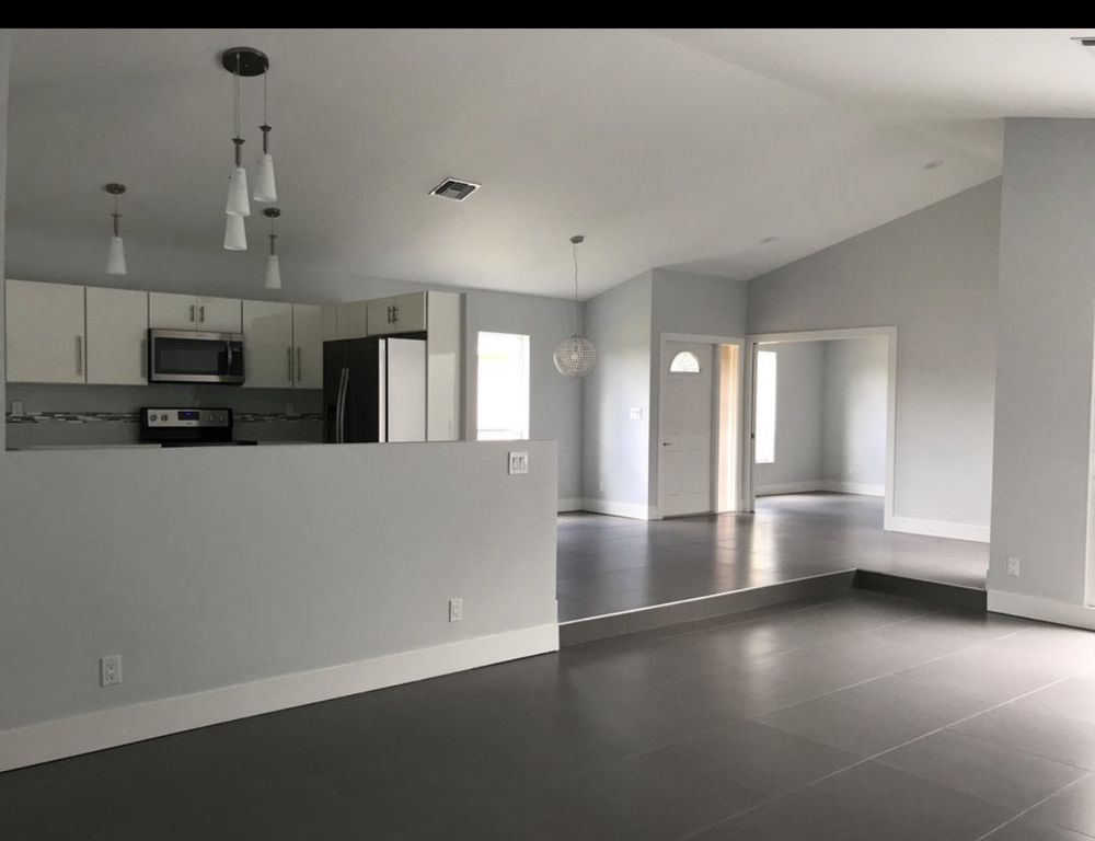 Slide of Complete Home And Estate Solutions