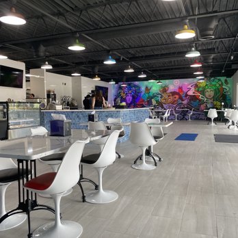 Jona Bells - Inside restaurant - Acai Bowls Near Me - Lakeland, Florida Jona Bells - Inside restaurant - Acai Bowls Near Me - Lakeland, Florida