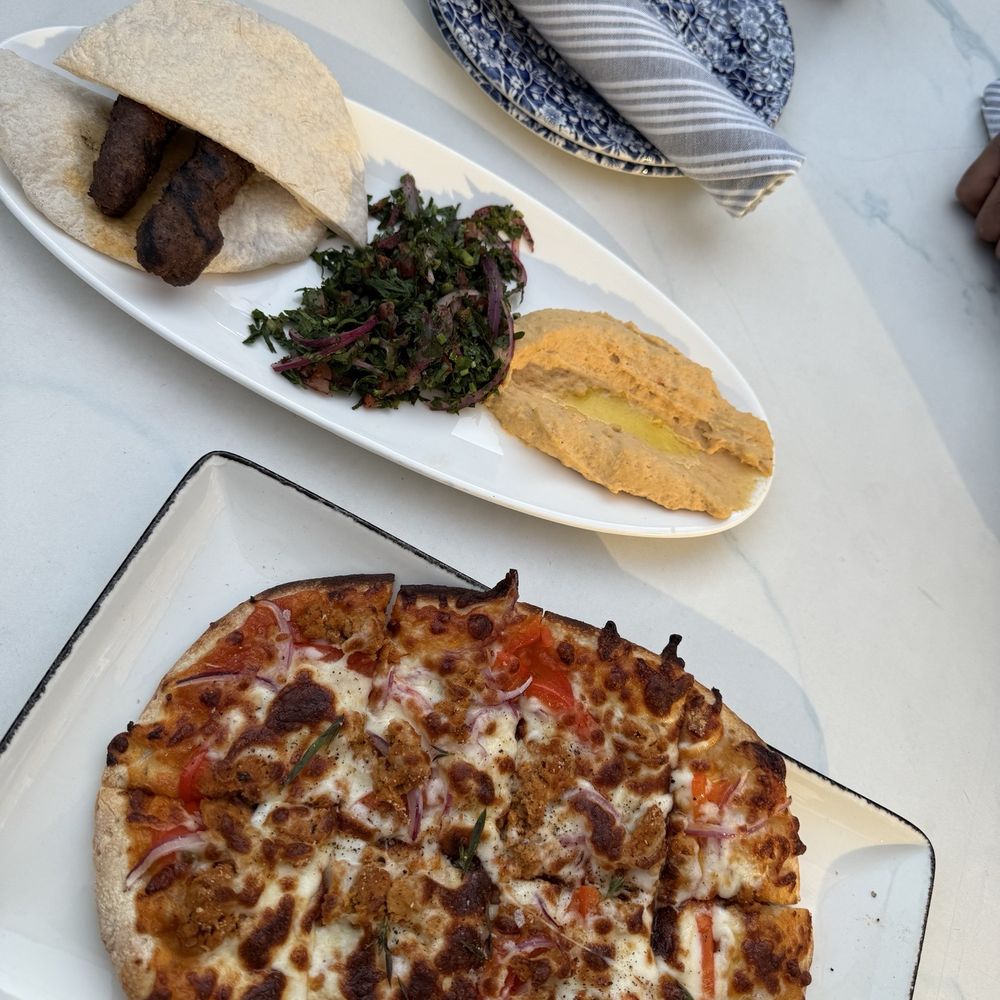 Flatbread Lamb and beef kebab Flatbread Lamb and beef kebab