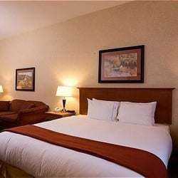 Holiday Inn Express & Suites Airdrie-Calgary North