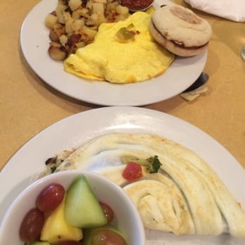 First Watch - Veggie omelette with egg whites and the Acapulco omelette - Breakfast & Brunch Near Me - Sunrise, Florida