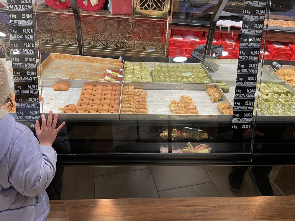Taksim Baklavaci ve Pastaneleri