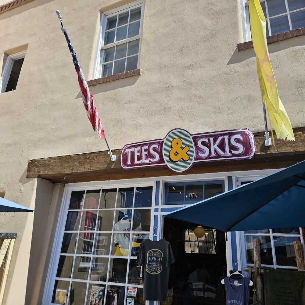 Tees & Skis - Outside - Screen Printing/T-Shirt Printing Near Me - Santa Fe, New Mexico Tees & Skis - Outside - Screen Printing/T-Shirt Printing Near Me - Santa Fe, New Mexico