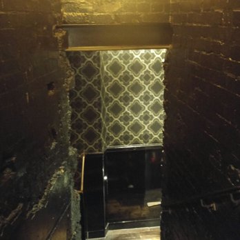 Byron - Heading down to the washroom. - British Near Me - London, XGL