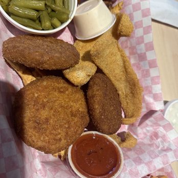 Sam’s Southern Eatery - So this is the three crabcakes and four pieces of fish dinner with green beans - Southern Near Me - Temple, Texas