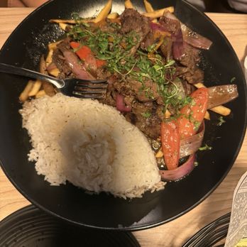 Micas Restobar - Lomo Saltado - Peruvian Near Me - La Verne, California