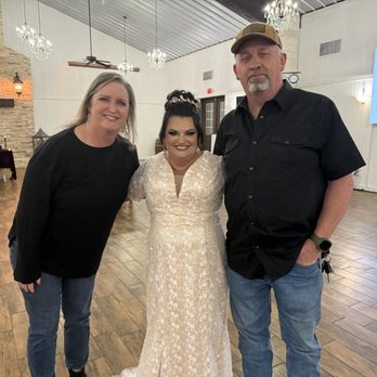 Above The Curve Design Co. - You can see how short I am and how perfectly the dress fit in this picture. - Plus Size Fashion Near Me - Houston, Texas