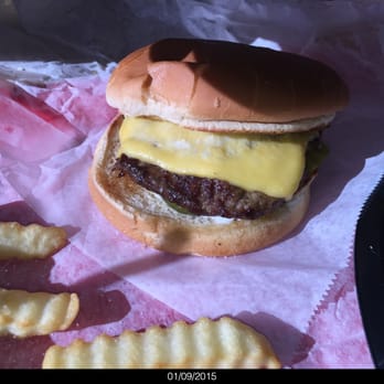 Speedy Chef No 1 - A very, very good Diner style Cheeseburger - the FFs, meh! - American Near Me - Elkin, North Carolina